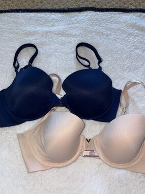 Pair of Victoria secret comfy bras.